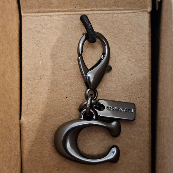 Coach C Charm bag - Picture 5 of 5